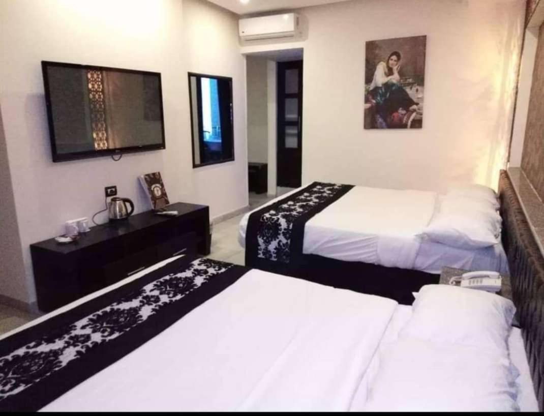 Salvatore Room With Breakfast-Tanta City - Housity