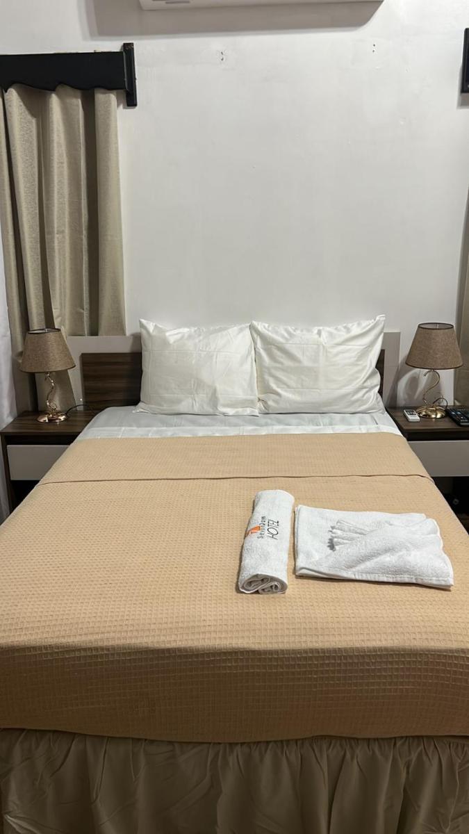SEVEN DAYS HOTEL B&amp;B - Housity