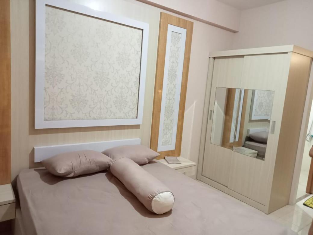 Bale Hinggil Apartment studio and 2 bedroom - Housity