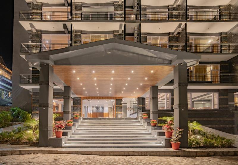 Great Empire Hotel - Housity