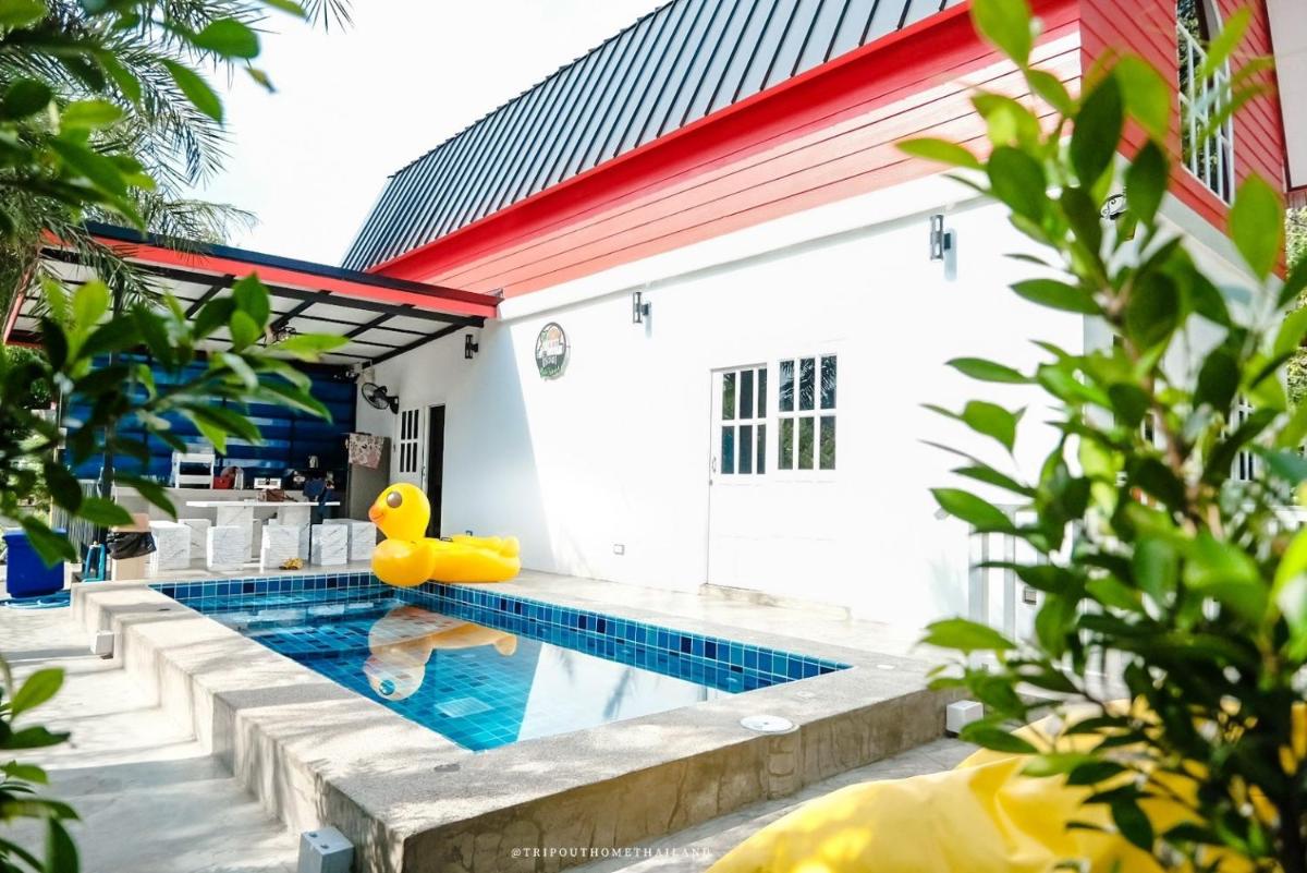 Poomvarin Resort - Housity