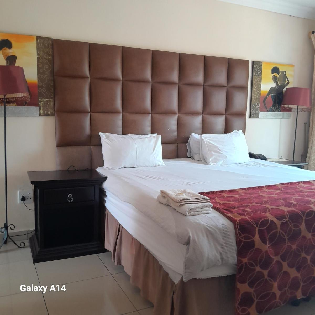 ZANAMI LODGE - Housity