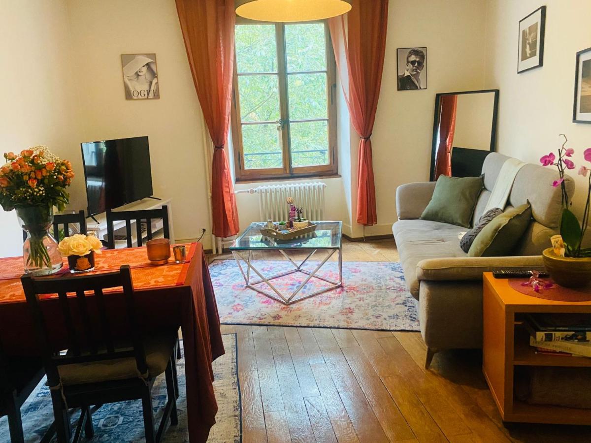 Suitetrails - Chambre double vue lac Montreux centre