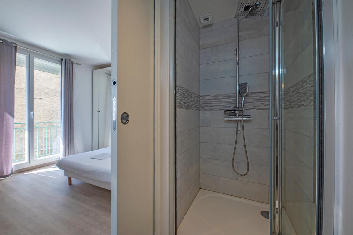 Dolmen Adrien 5 - Housity