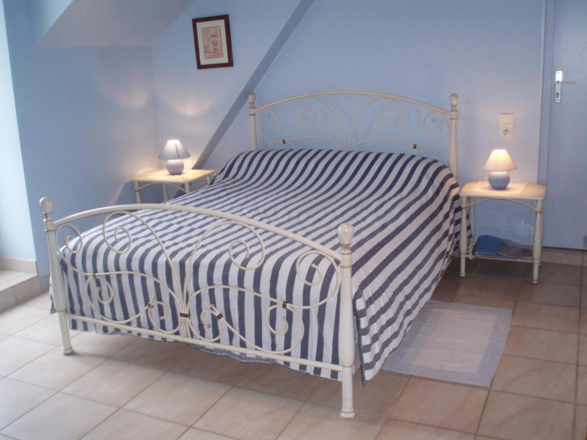 Chambres D'Hôtes De Froulay - Housity
