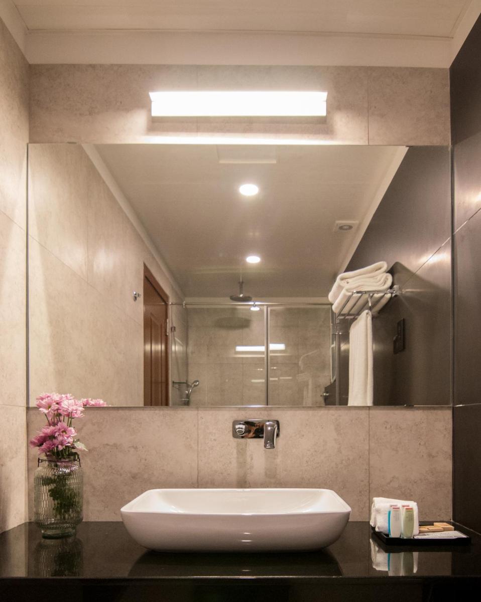Rococo Residence - Housity