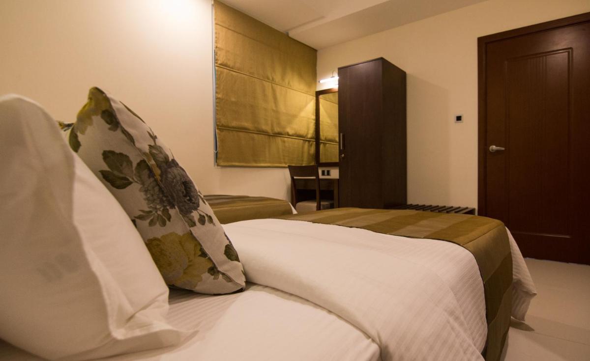 Rococo Residence - Housity
