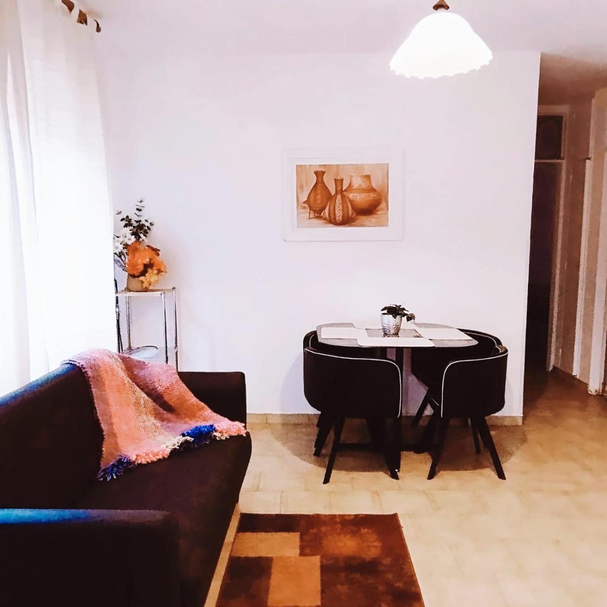 HOME & OFFICE TOP HOUSE, Impecable! 1- 4 Personas, Living - Housity