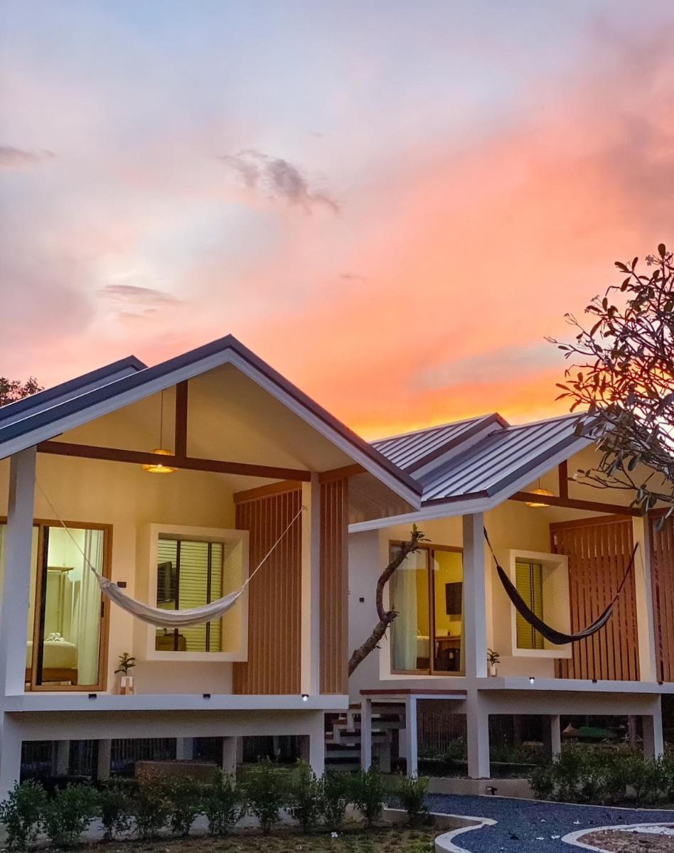 Pai Nam Now - Housity