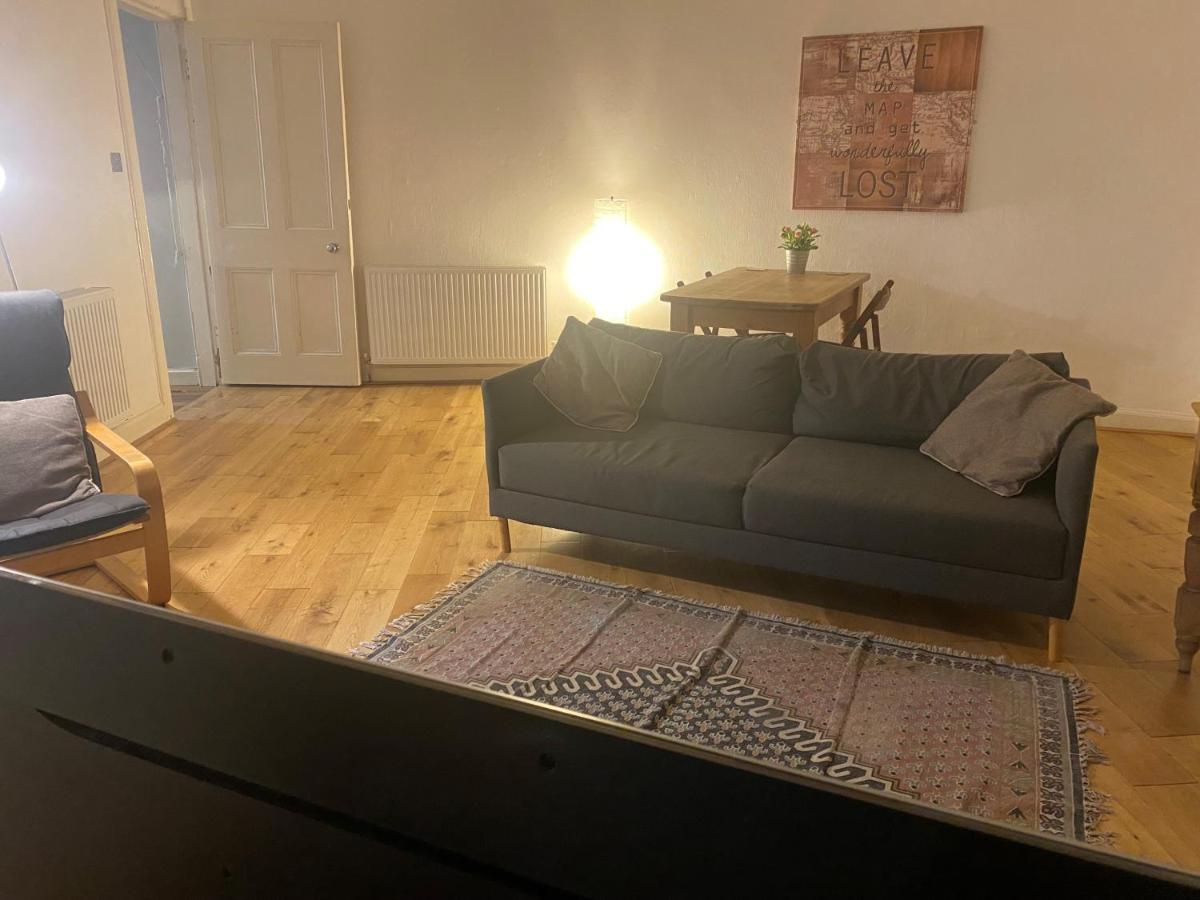 St Margaret's Loch Apartment - Housity
