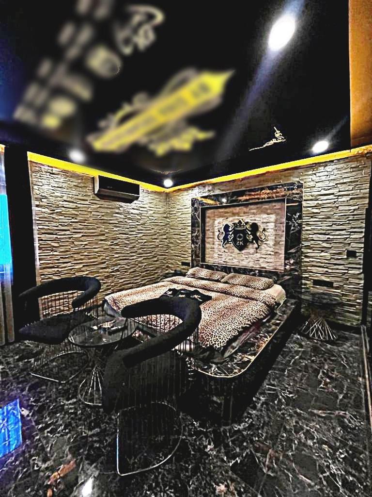 Black House Otel - Housity
