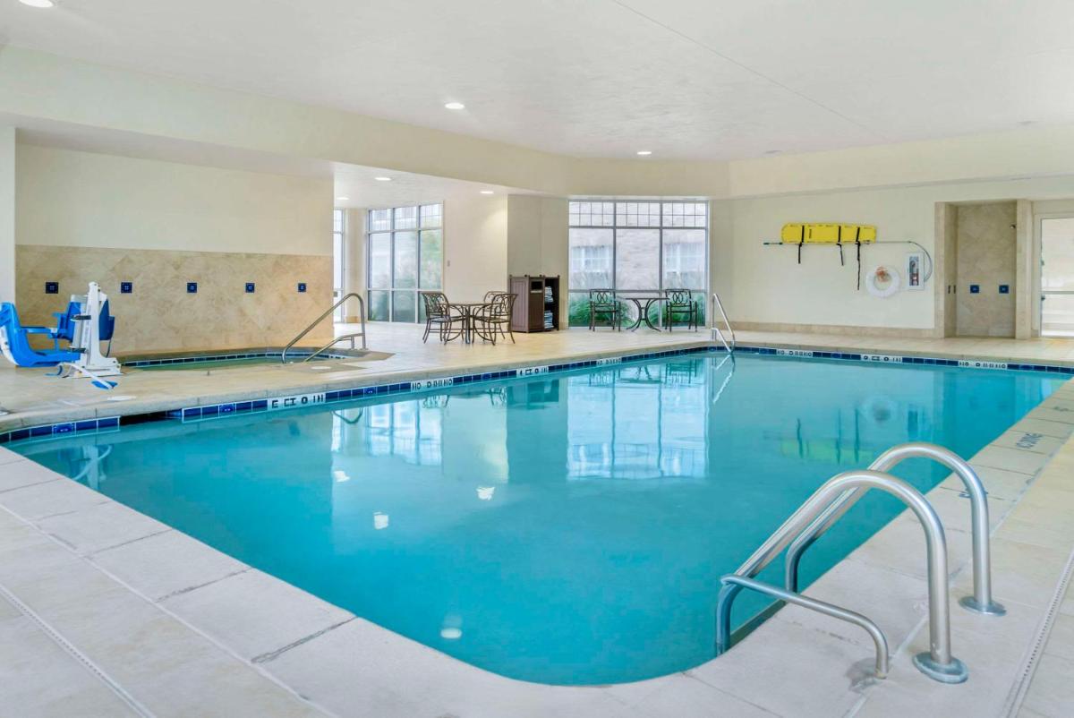 Comfort Inn Plainwell - Housity