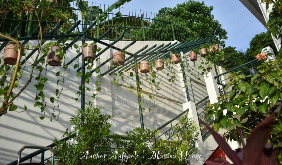 Marina House- Owner's Cabin - Housity