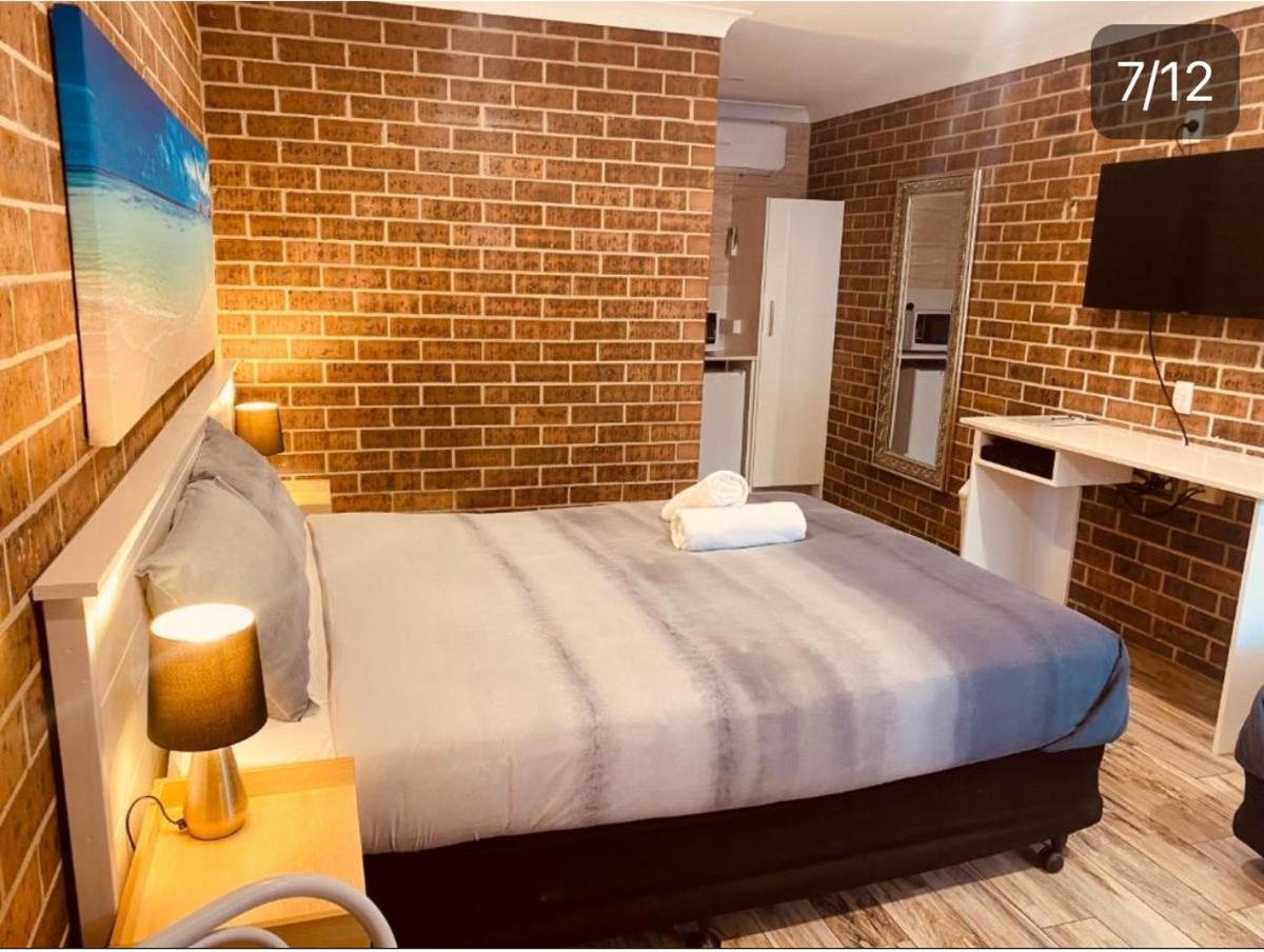 Buccaneer Motel - Housity