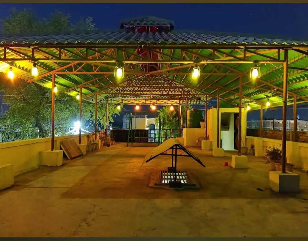 OYO The Laxmi Temple View - Housity