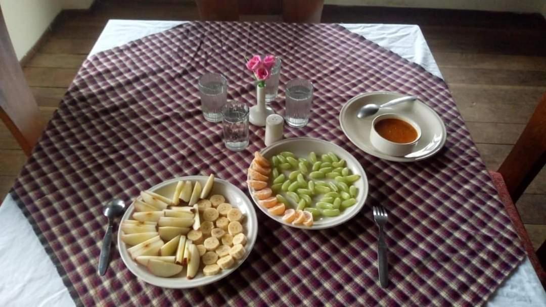 Hotel Pemathang - Housity