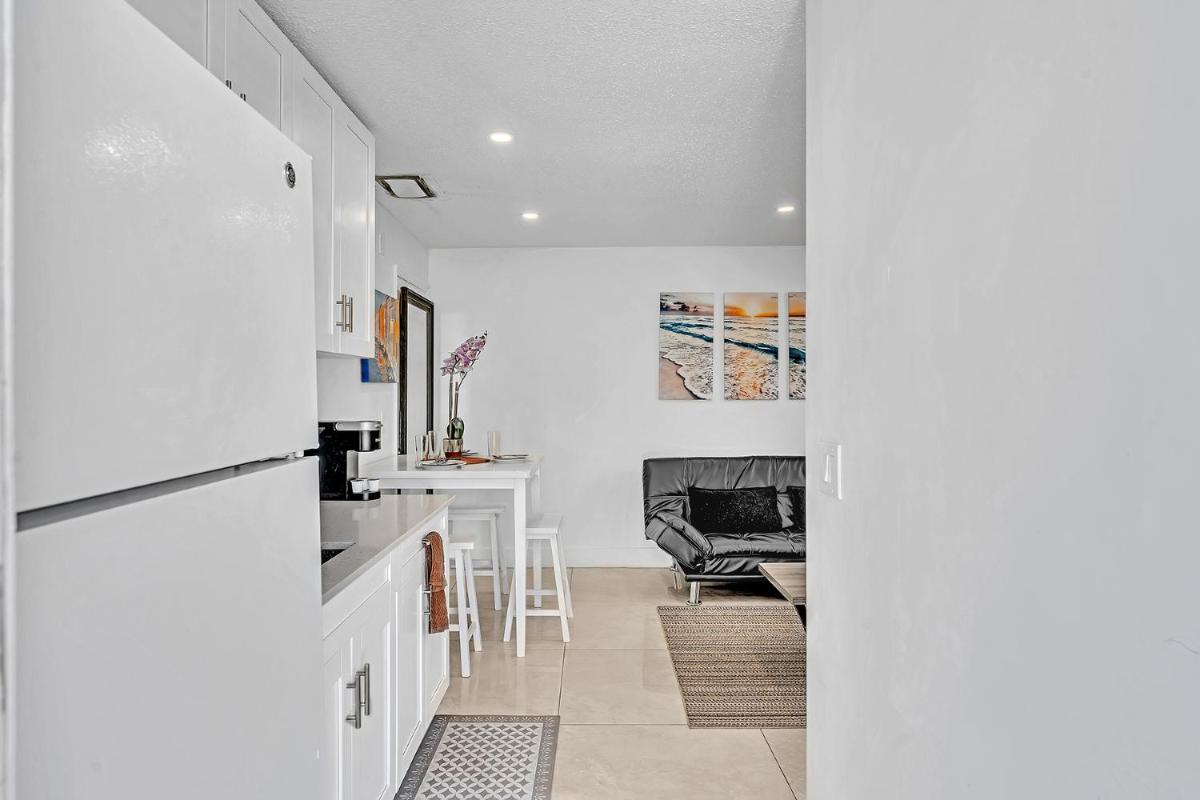 New Boutique 1 Bdrm Close To Beach & Casino #211 - Housity