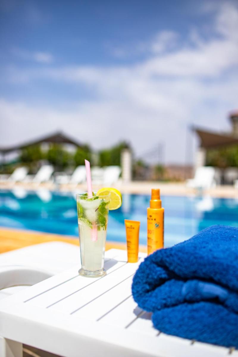 RIAD GOLD - Housity