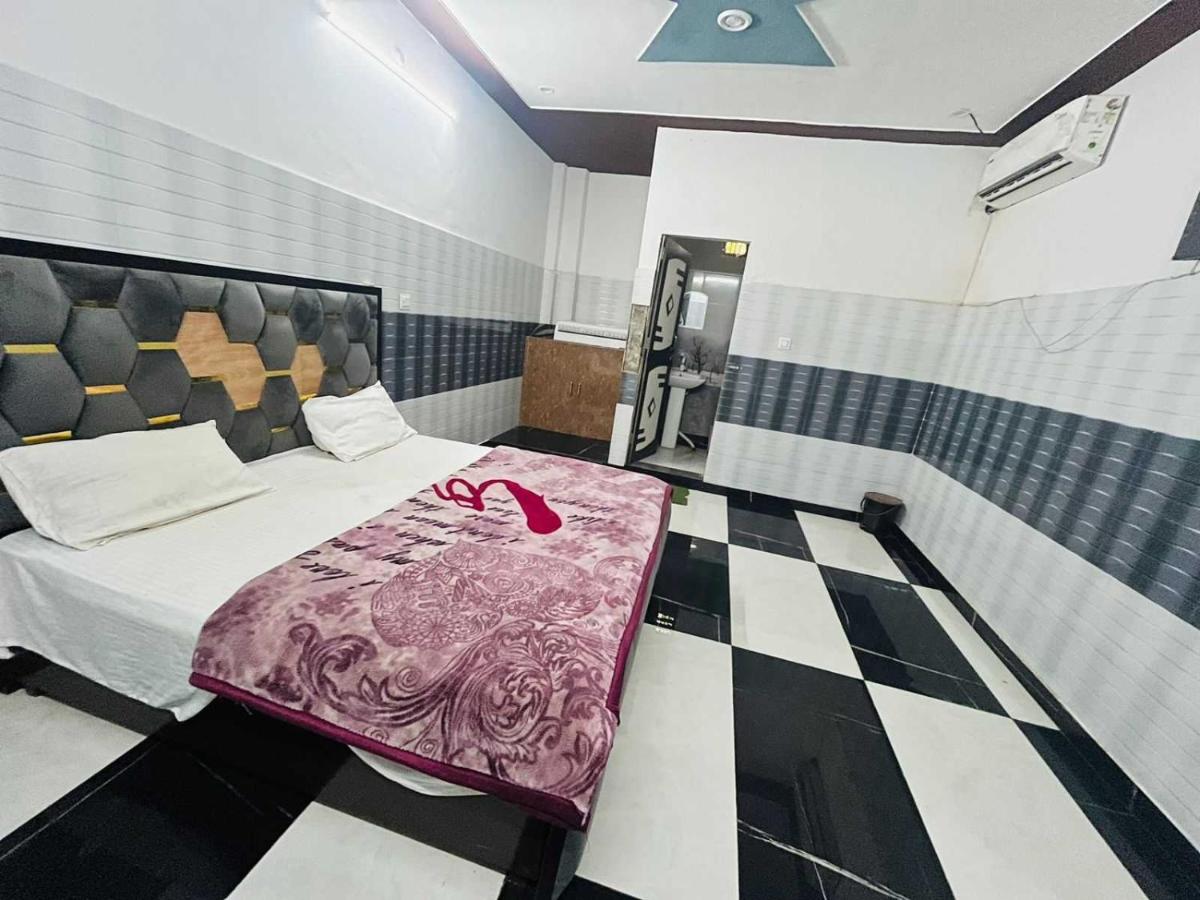 SPOT ON Hotel Masuri - Housity
