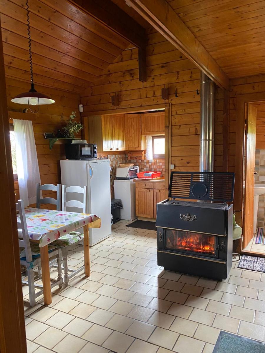 Maison 2 chambres proche Dijon chalet niché dans la nature - Housity