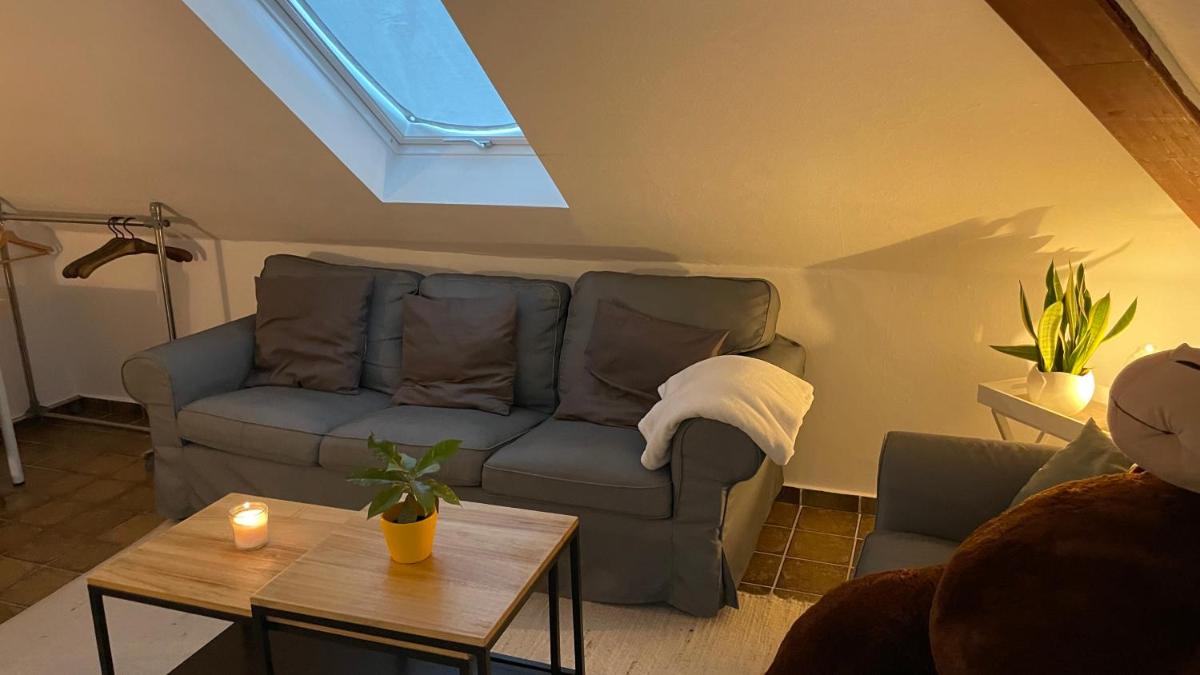 Five Oaks Sky - Housity