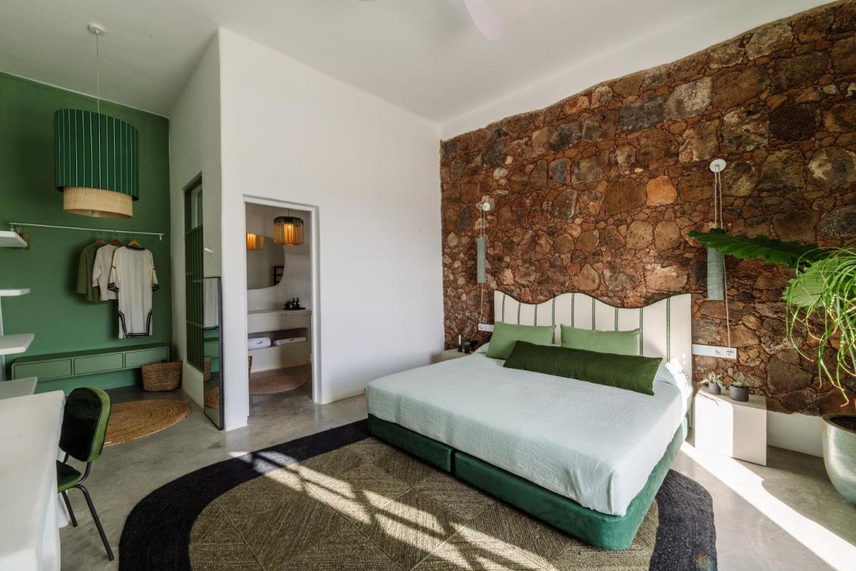 Cama o camas de una habitación en César Lanzarote Luxury Boutique Hotel - Adults Only
