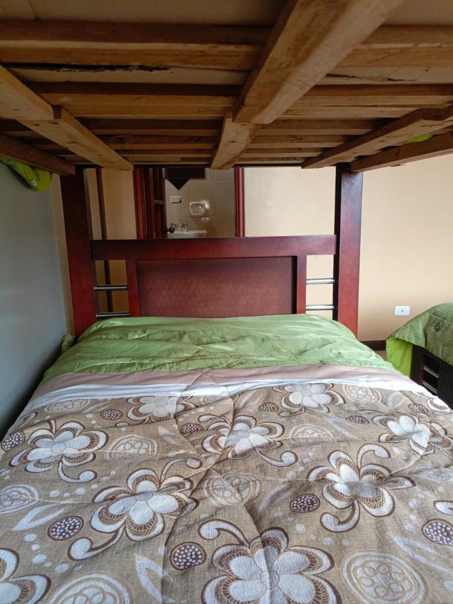 Hotel Anturios - Housity