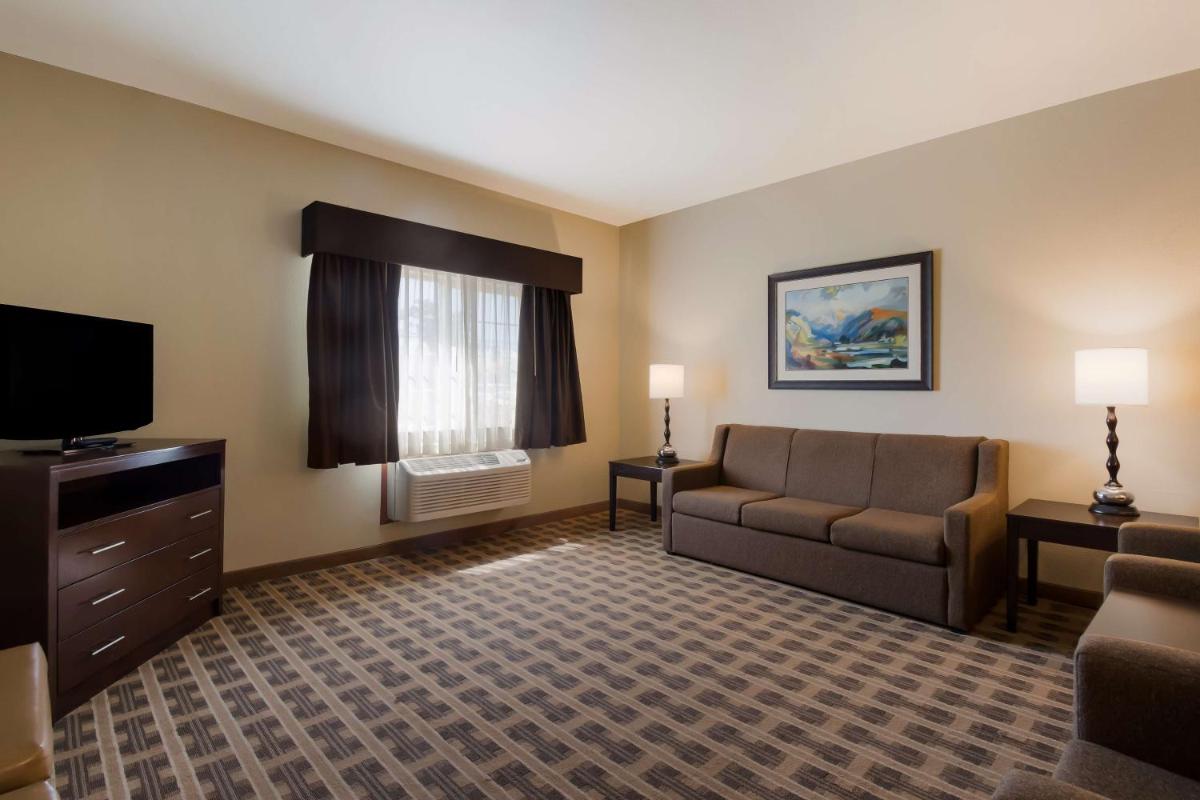 Best Western University Inn and Suites - Housity