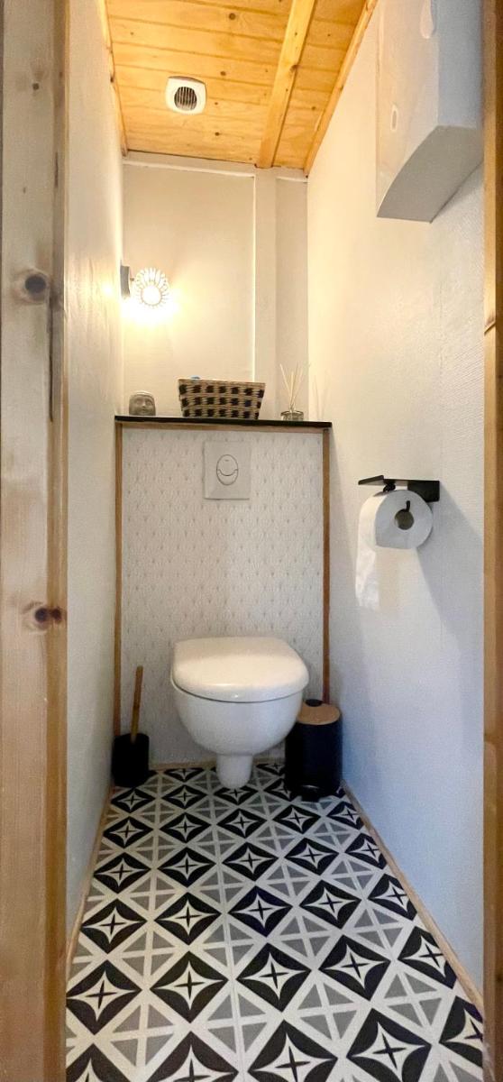 Cosy Chalet au cœur du Sidobre avec Piscine et Spa - Housity