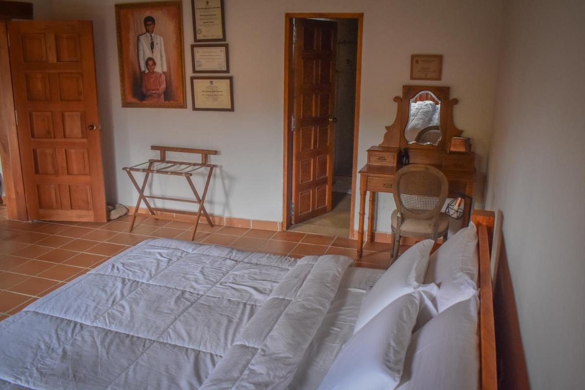 Villa Mipa Hotel y Restaurante - Housity