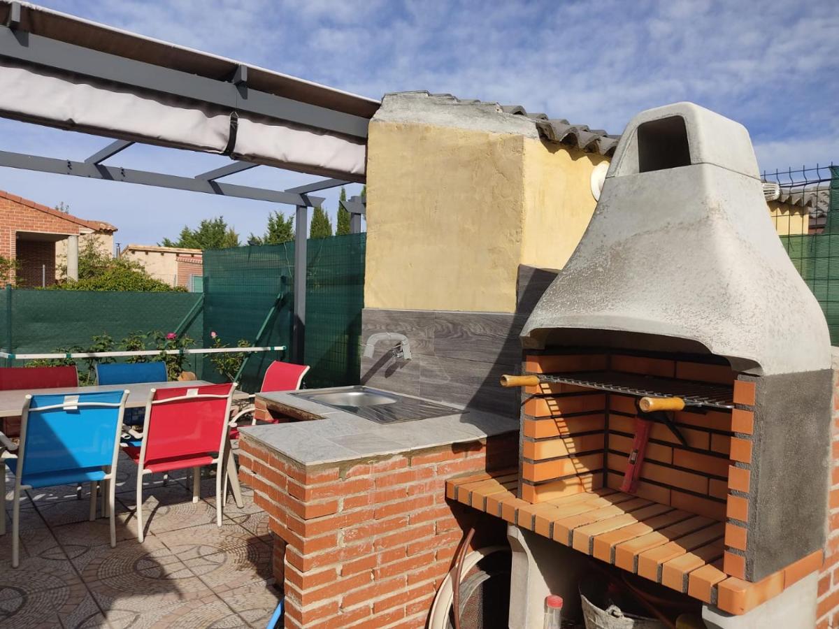 Los Tréboles - Housity