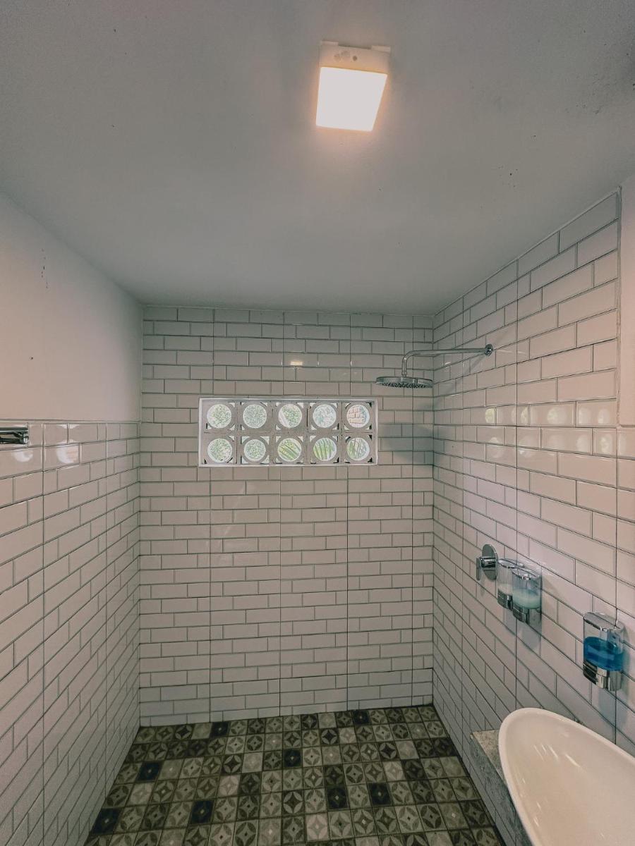 Moondock Luxury Camp - Housity