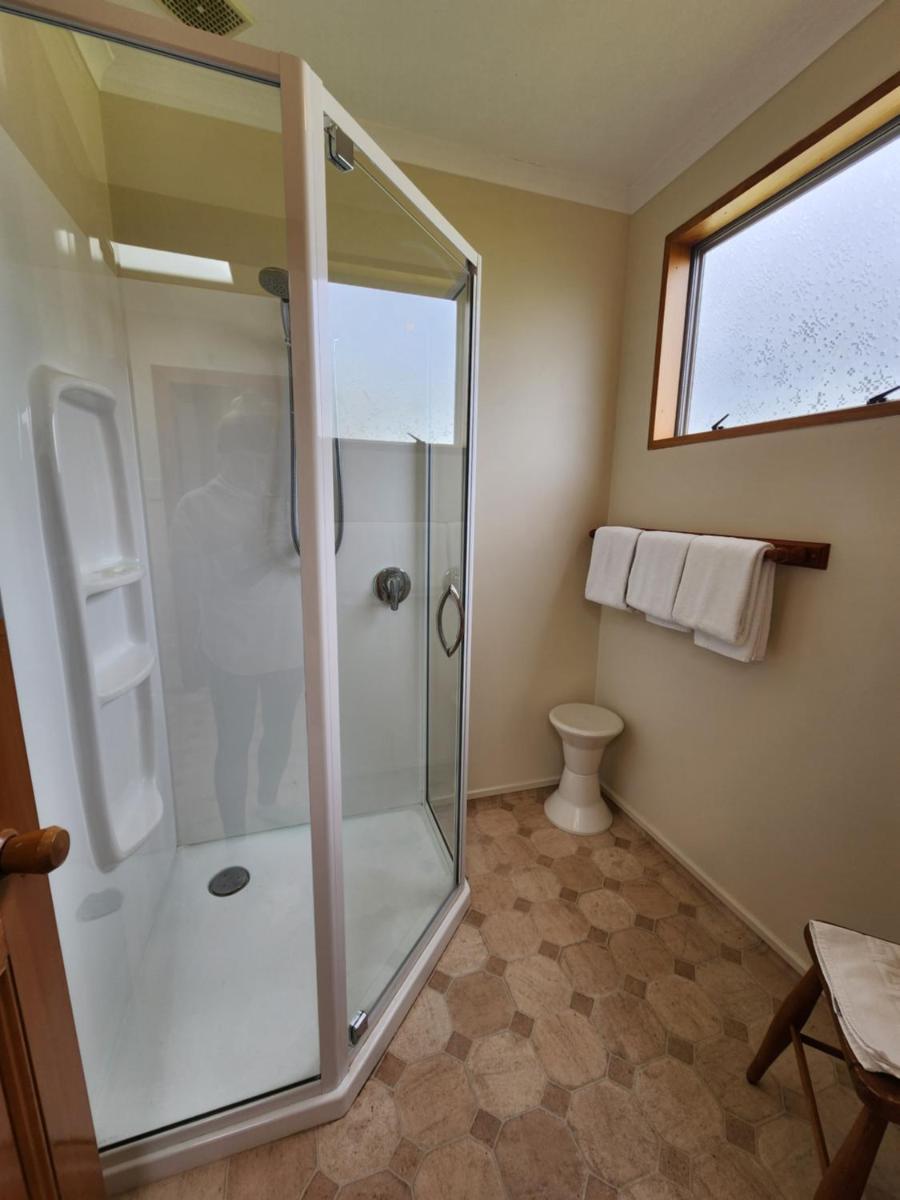 Manapouri Holiday Park - Housity