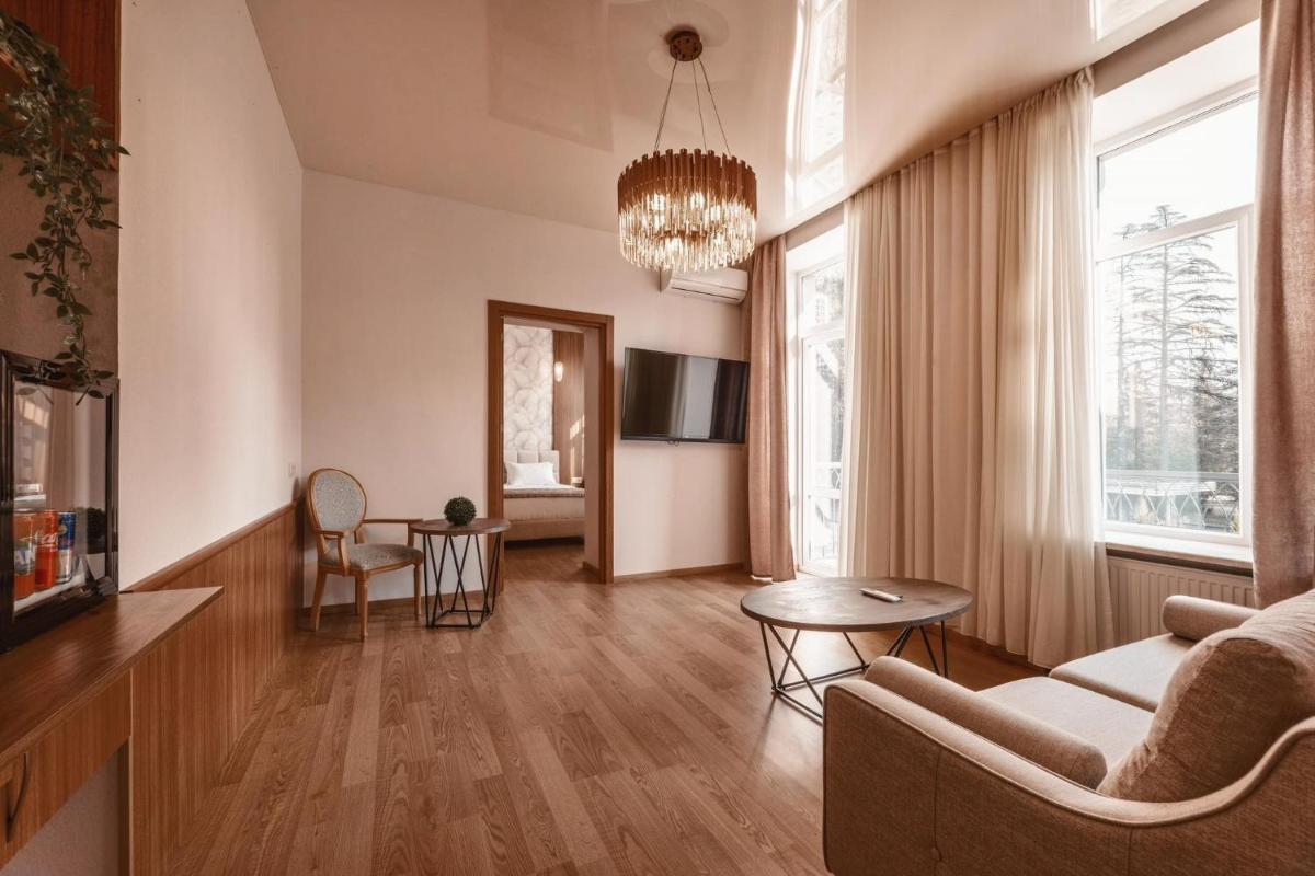 Suitetrails - Park Hotel Tskaltubo - Balneo Resort