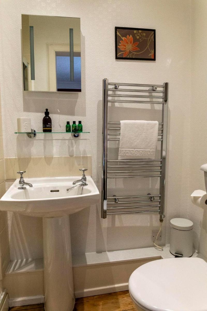 Cawdor House B&B - Housity