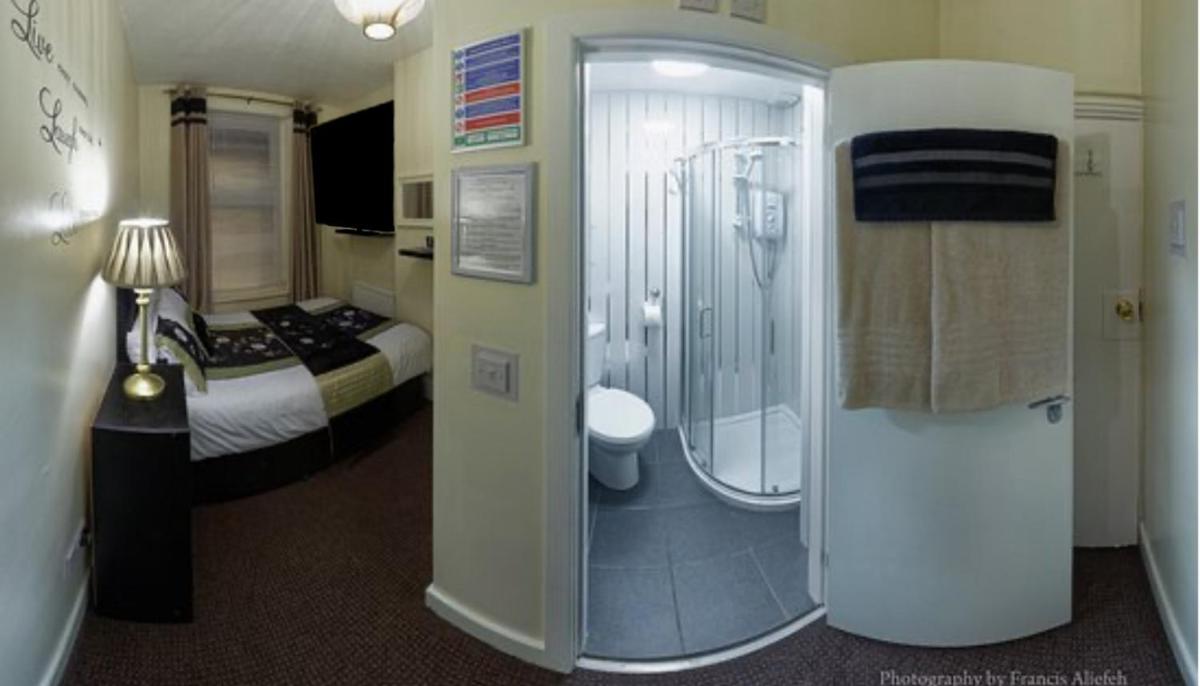 Ardern Hotel - Housity