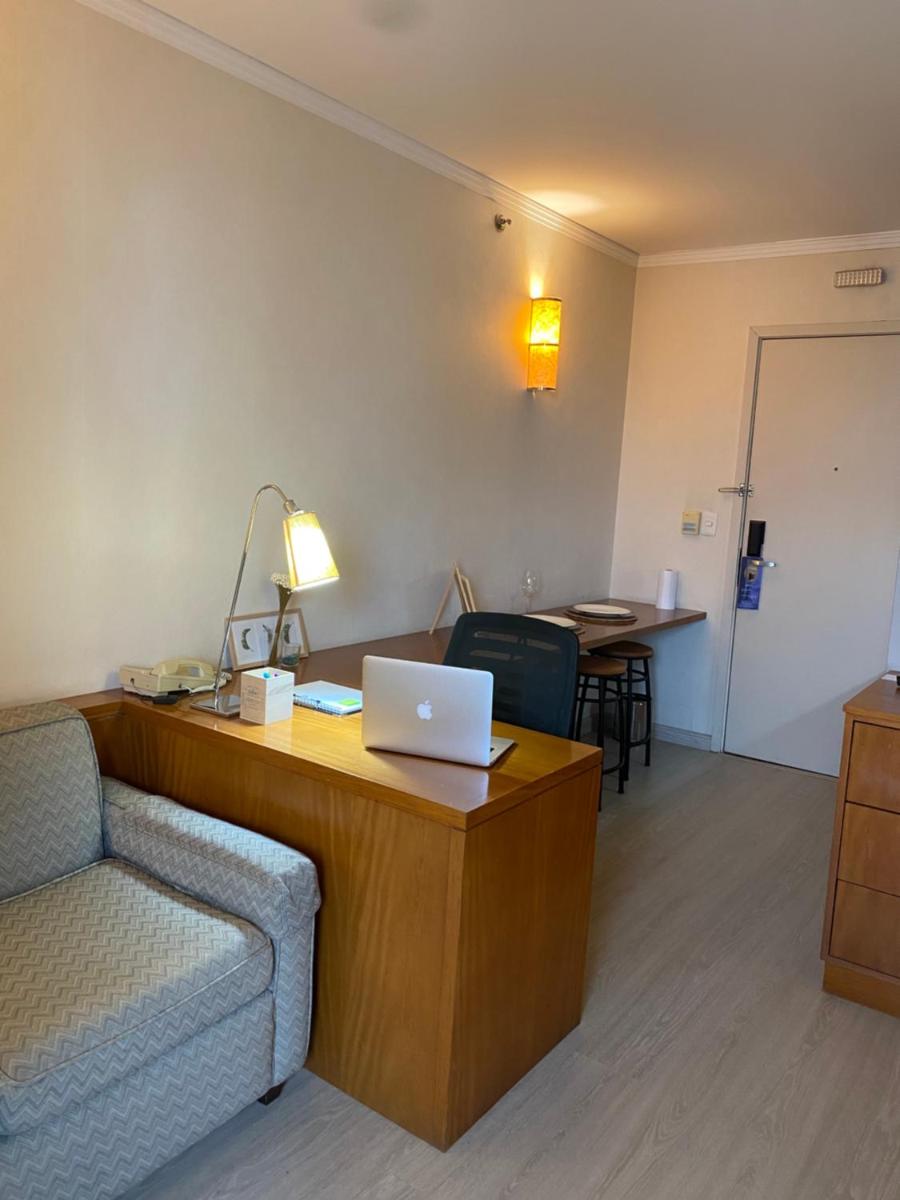 Flat particular no Radisson Blu Faria Lima Ap 1802 - Hizvo