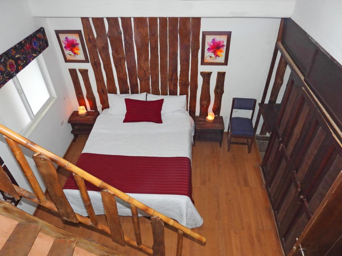 Casa Hotel Flor de Cerezo - Housity
