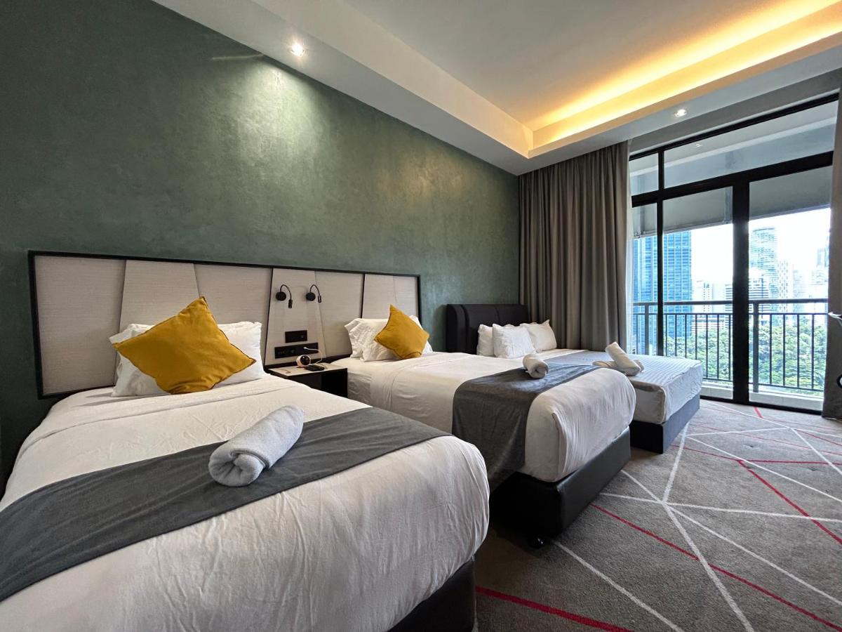 #23 KL towel view twin bed suites @ infinity pool - Housity