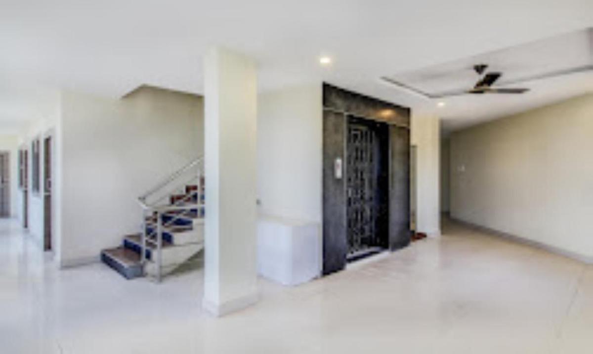 Suitetrails - Hotel Neem Tree-Hyderabad Airport Shamshabad