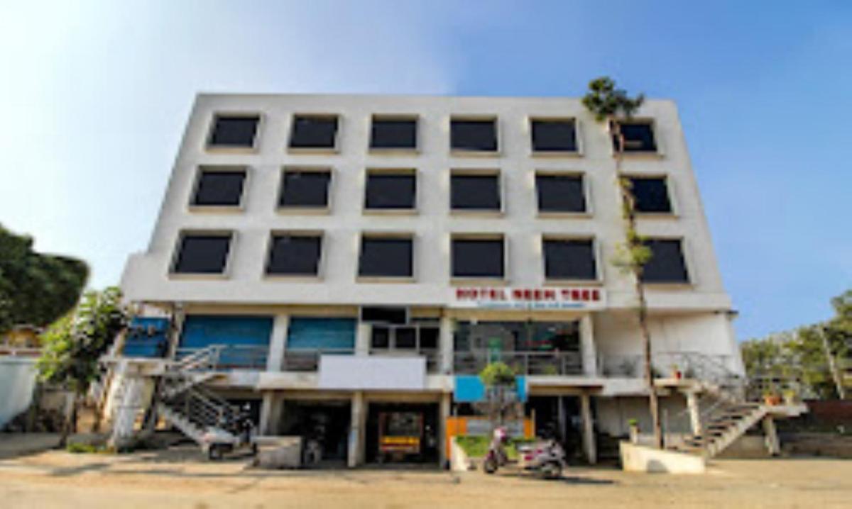 Suitetrails - Hotel Neem Tree-Hyderabad Airport Shamshabad