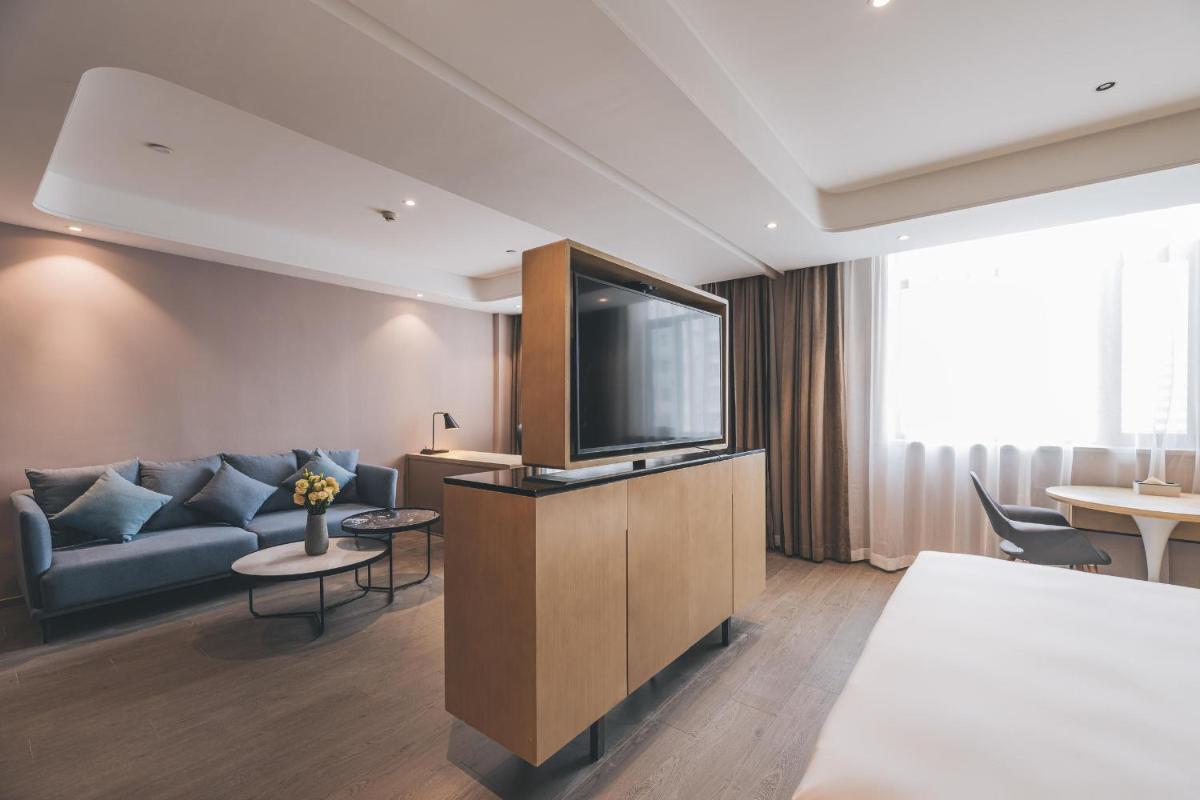 Atour Hotel Lanzhou Dongfanghong Plaza - Housity