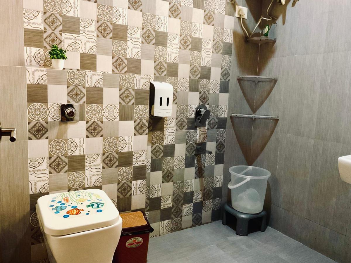 Peepal Apartments by UV Stays - Housity