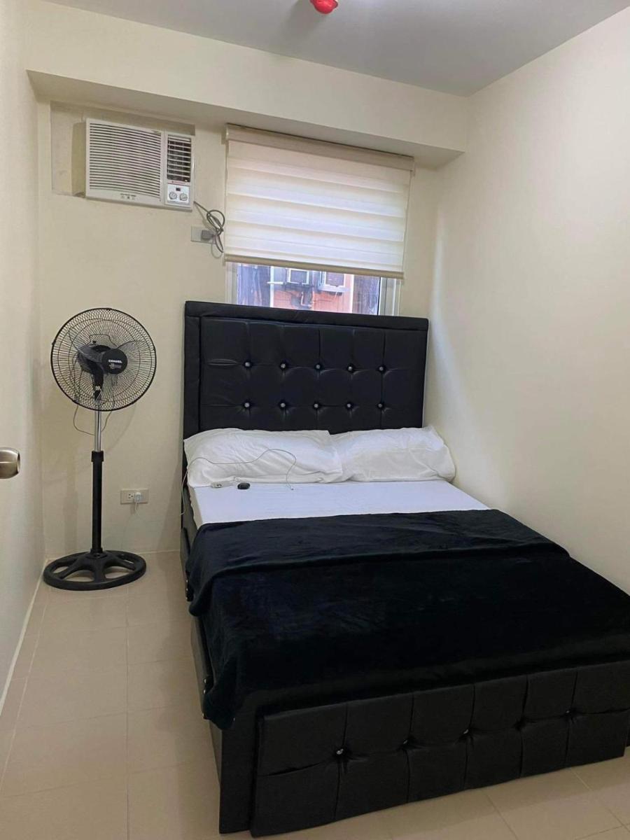 Blue Heart Staycation Urban Deca Homes Tondo - Housity