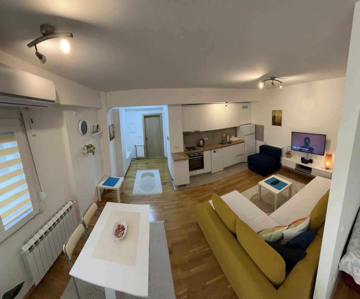 Modern Rajcikk Apartment nearby downtown & Vardar river - Housity