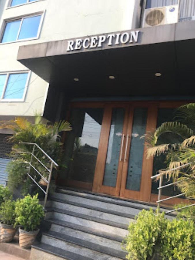 Hotel Balaji Grand Telangana - Housity