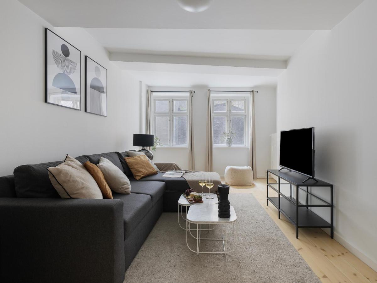 Sanders Main - Popular Two-Bedroom Duplex Apartment Next to Magical Nyhavn - Housity