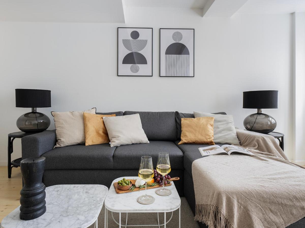 Sanders Main - Popular Two-Bedroom Duplex Apartment Next to Magical Nyhavn - Housity