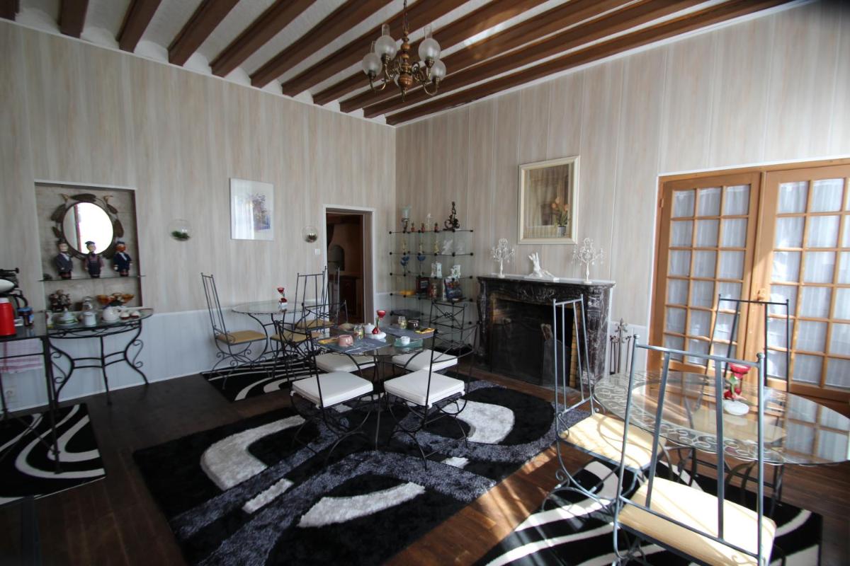 Domaine Des Roses - Housity