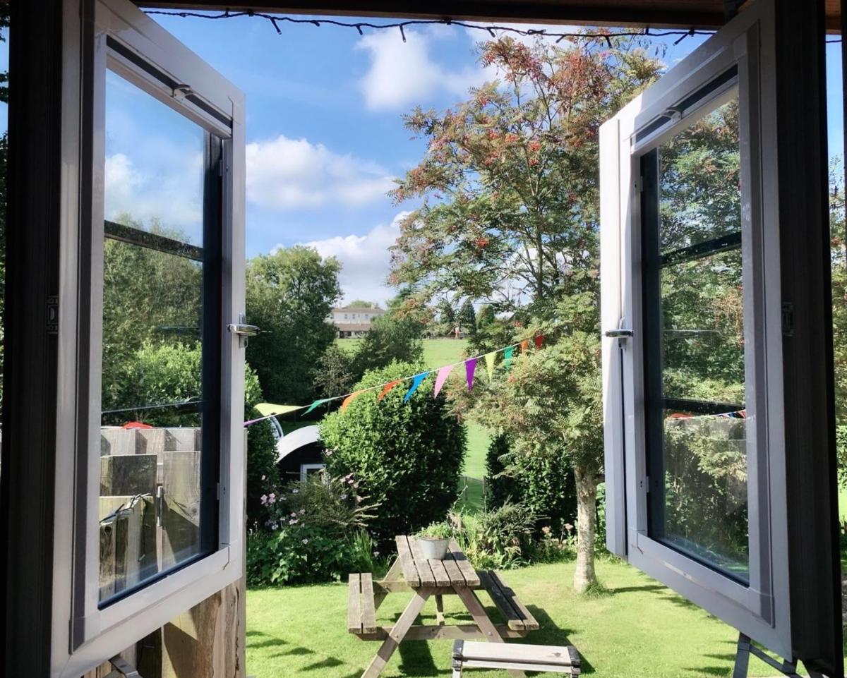 Cosy Cabins without hot tub - Greenway Farm, Drybrook, Forest of Dean - Housity